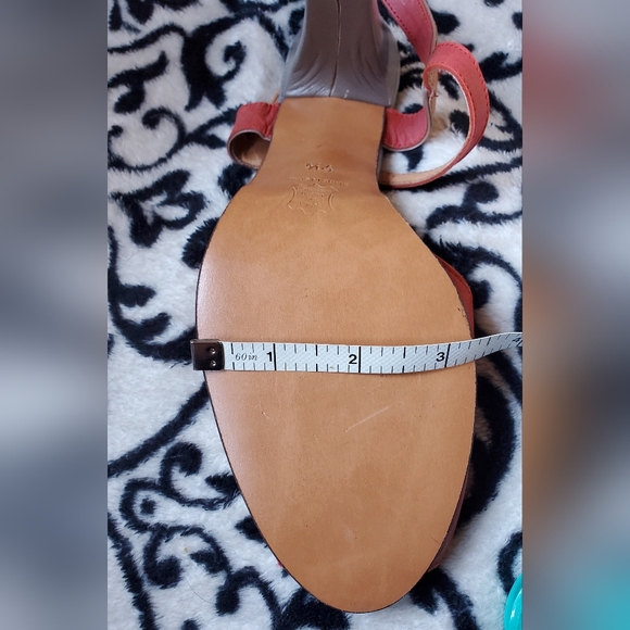 Remix Garnet Two Toned Heels size 9.5 Never worn - Picture 7 of 9